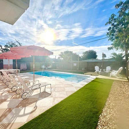 Luxury Villa 3 Blocks From The Beach With A Pool, Fire Pit And Outdoor Oasis Mys Canaveral Exteriér fotografie