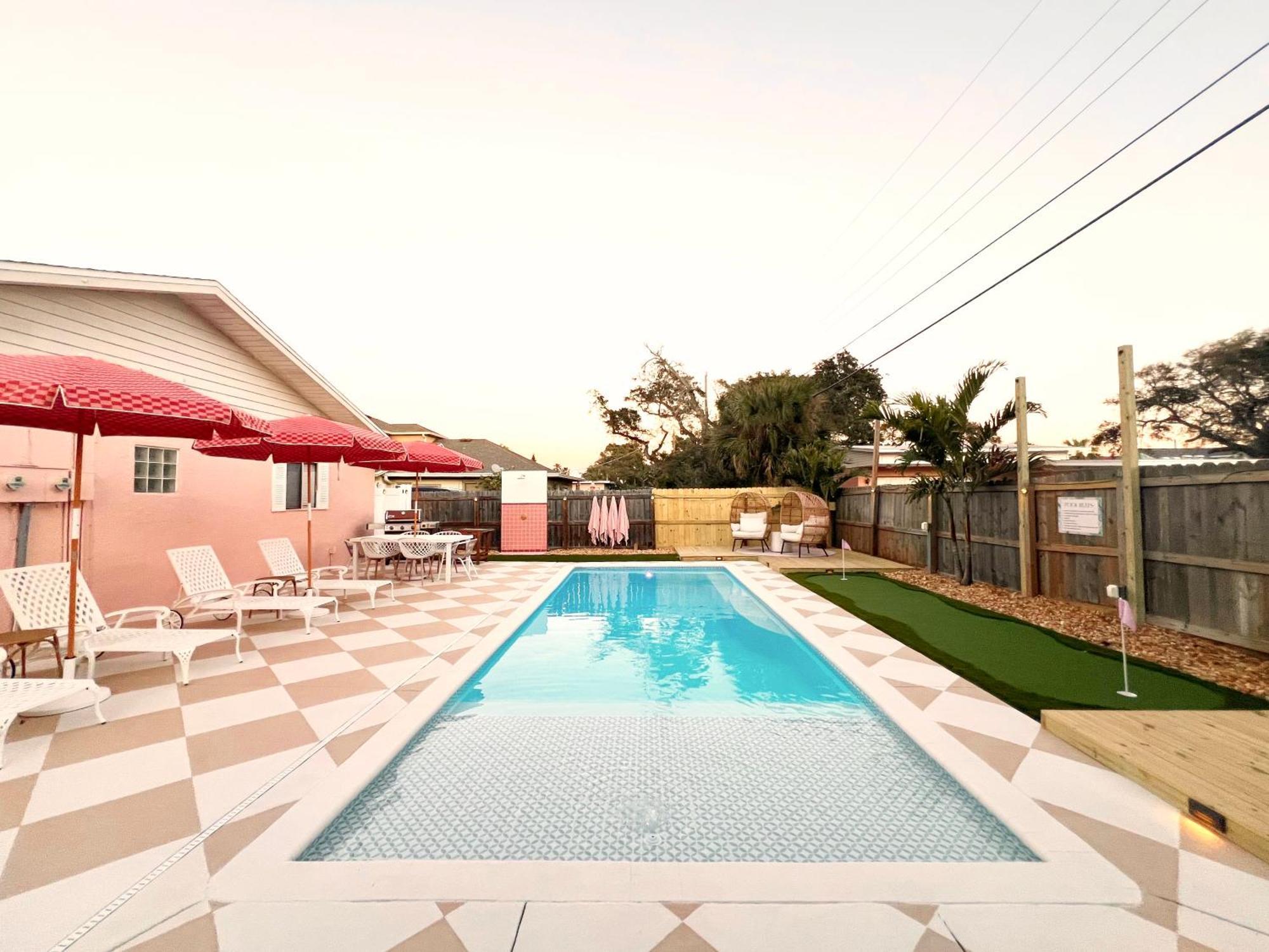 Luxury Villa 3 Blocks From The Beach With A Pool, Fire Pit And Outdoor Oasis Mys Canaveral Exteriér fotografie